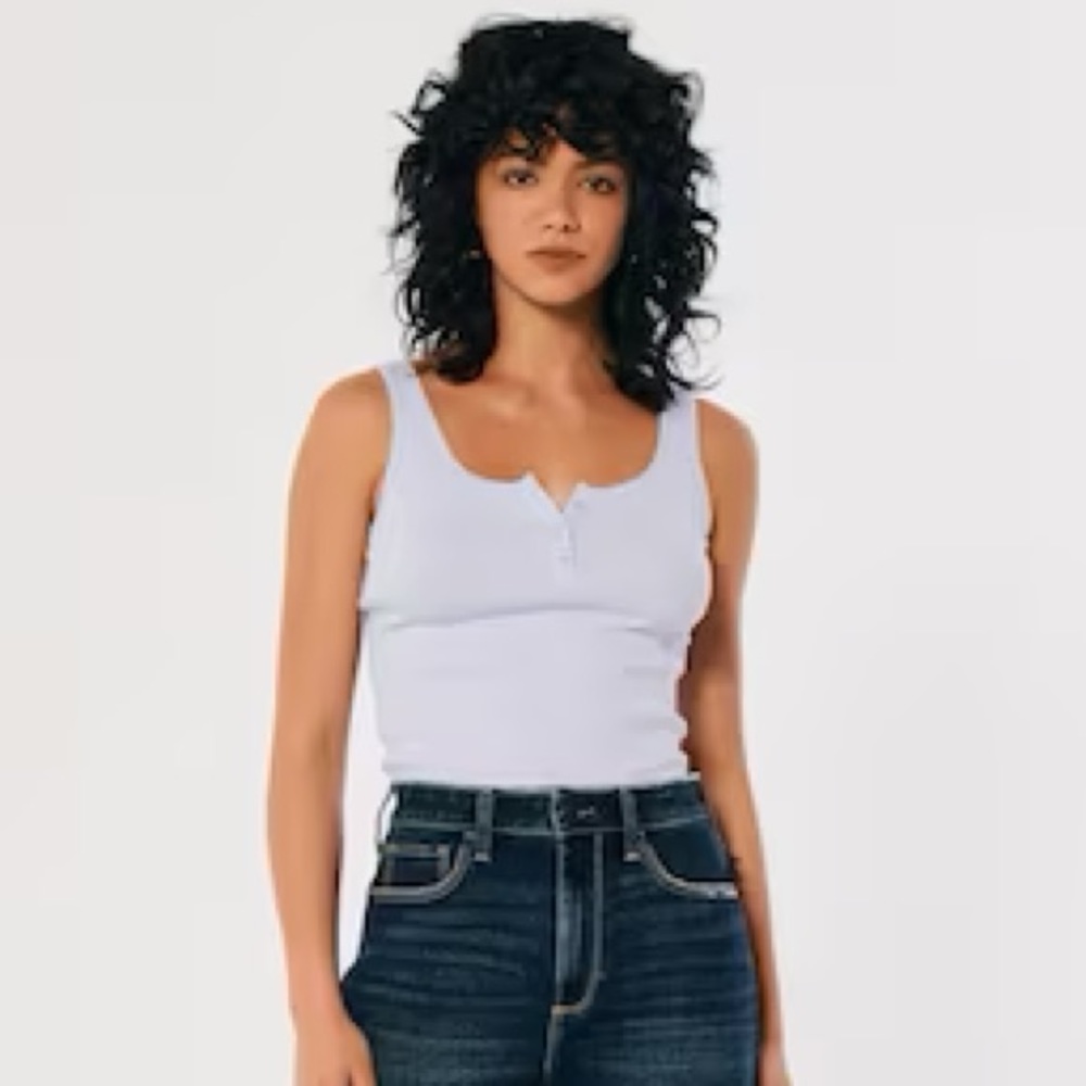 Hollister Must- Have Collection tank top